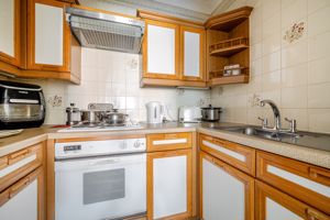 KITCHEN- click for photo gallery